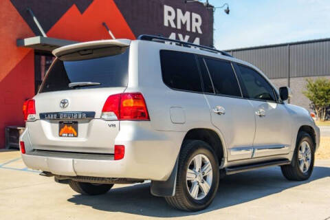 2013 Toyota Land Cruiser