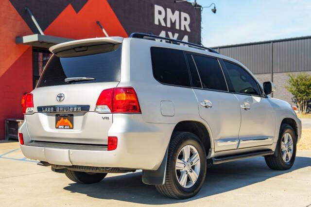 2013 Toyota Land Cruiser