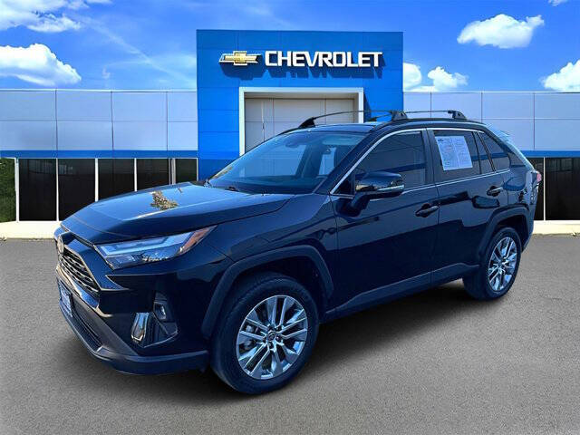 2022 Toyota RAV4 XLE Premium