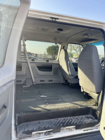 2008 Ford E-Series E-350 SD XL