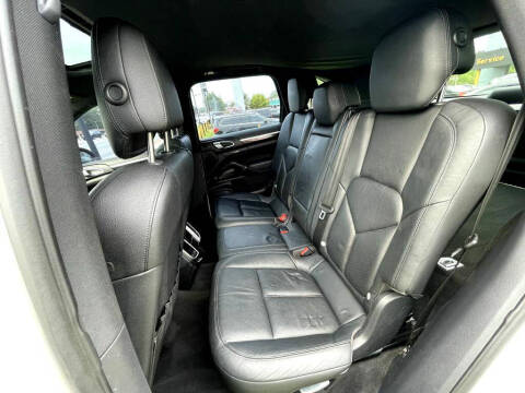 2011 Porsche Cayenne Tiptronic