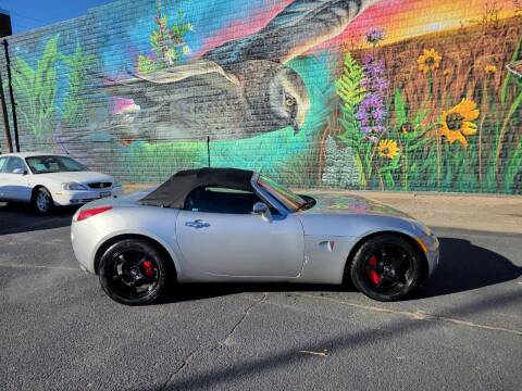 2006 Pontiac Solstice for sale at RIVERSIDE AUTO SALES in Sioux City IA