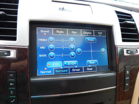 2011 Cadillac Escalade Luxury