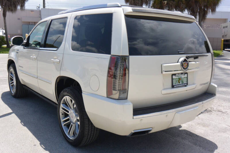 2014 Cadillac Escalade Premium