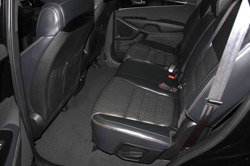 2017 Kia Sorento SX Limited V6