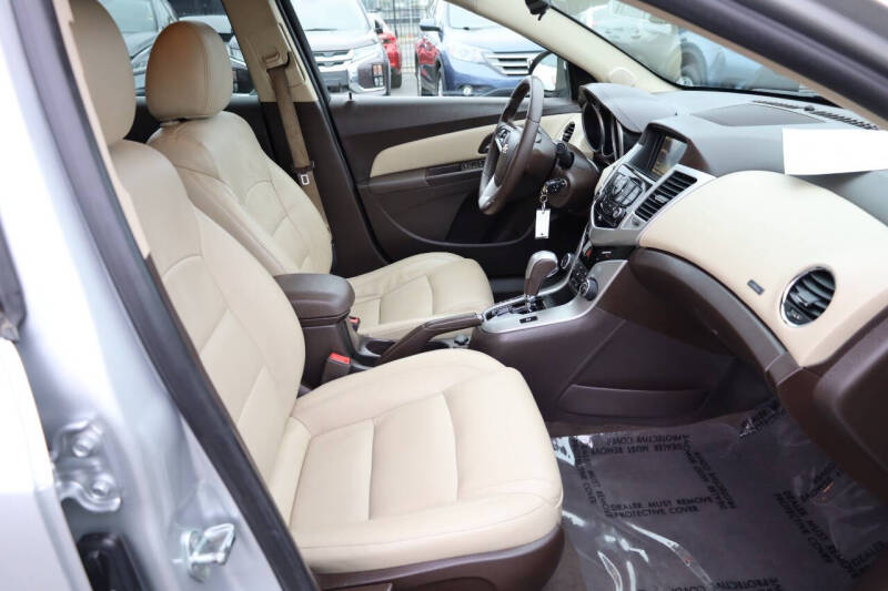 2015 Chevrolet Cruze 2LT Auto