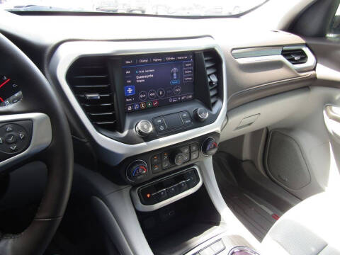 2023 GMC Acadia SLT