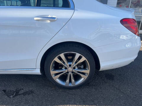 2016 Mercedes-Benz C-Class