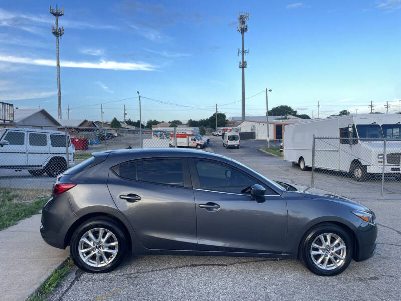 2017 Mazda MAZDA3 Sport