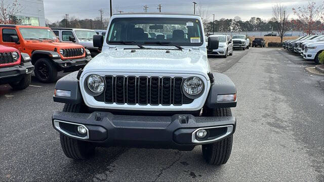 2026 Jeep Gladiator Sport