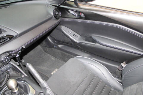 2021 Mazda MX-5 Miata RF Club