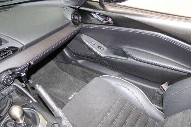 2021 Mazda MX-5 Miata RF Club