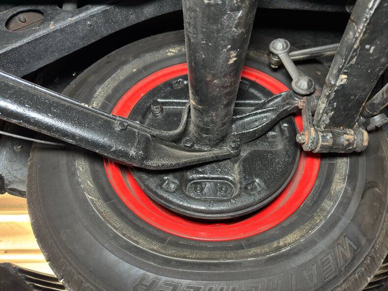 1948 Ford Super Deluxe