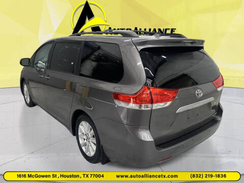 2011 Toyota Sienna