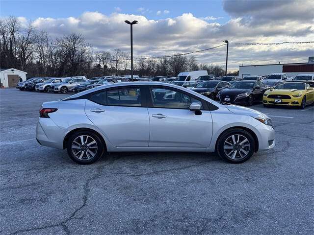 2023 Nissan Versa SV