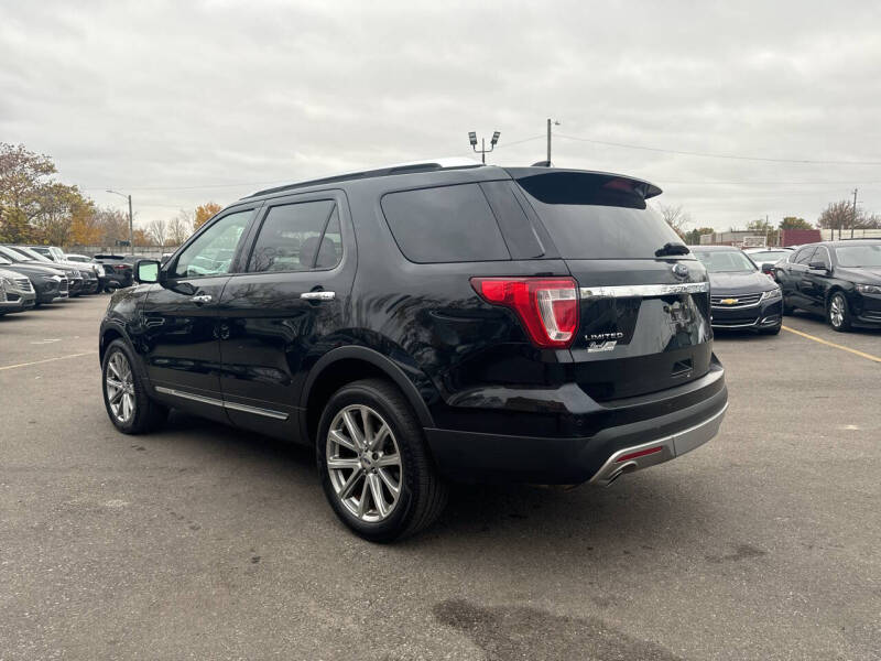 2017 Ford Explorer Limited photo 6