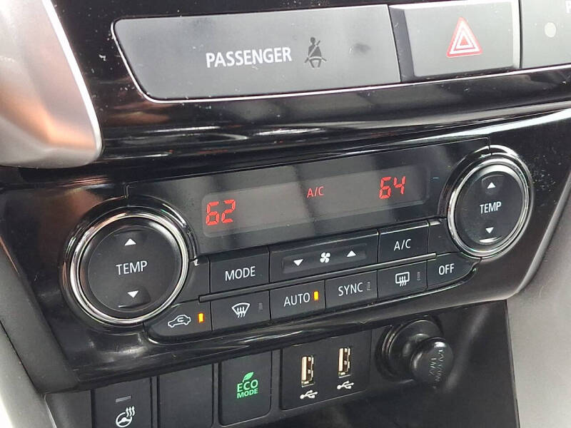 2024 Mitsubishi Eclipse Cross SEL