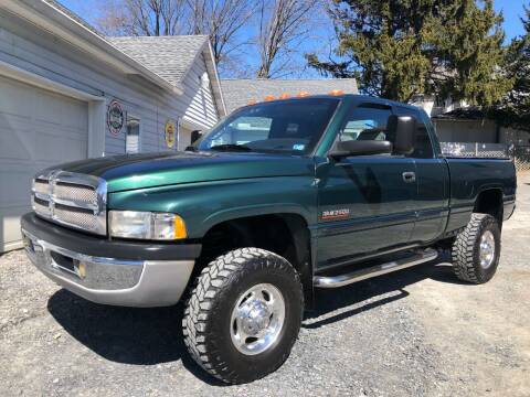 2001 Dodge Ram Pickup 2500 for sale at Right Pedal Auto Sales INC in Wind Gap PA