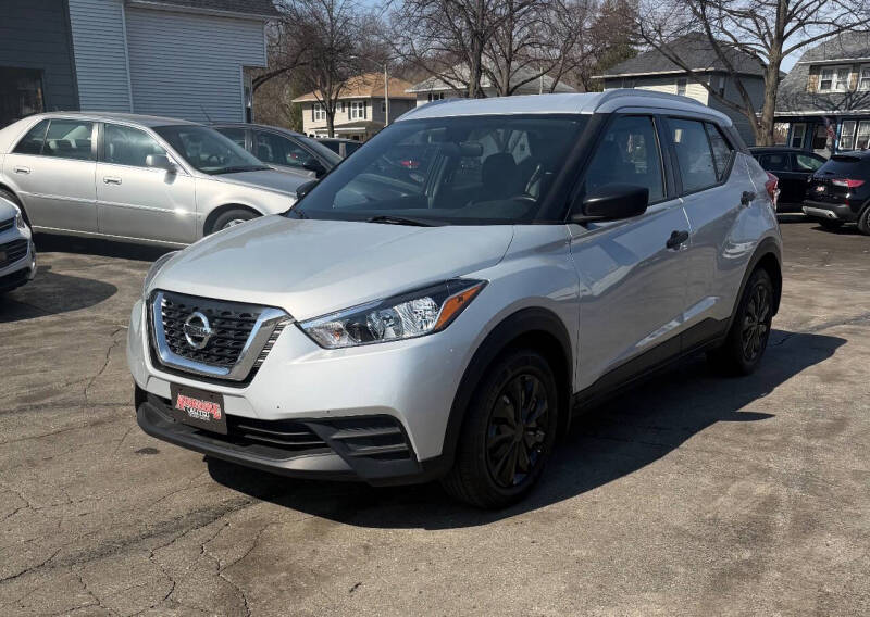 2019 Nissan Kicks S