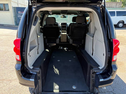 2019 Dodge Grand Caravan SXT 35th Anniversary Edition