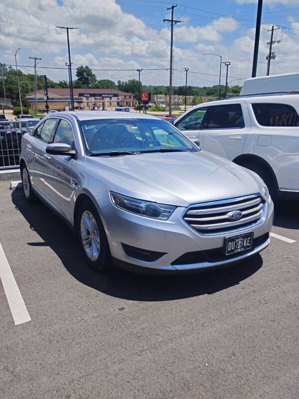 2016 Ford Taurus SEL