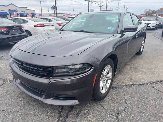 2021 Dodge Charger SXT's photo
