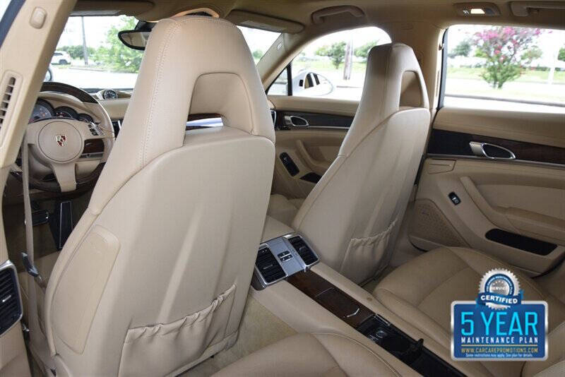 2012 Porsche Panamera