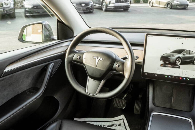 2023 Tesla Model Y Long Range