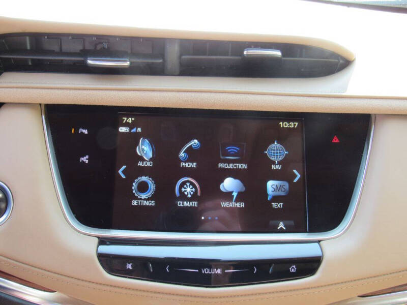 2019 Cadillac XT5 Platinum