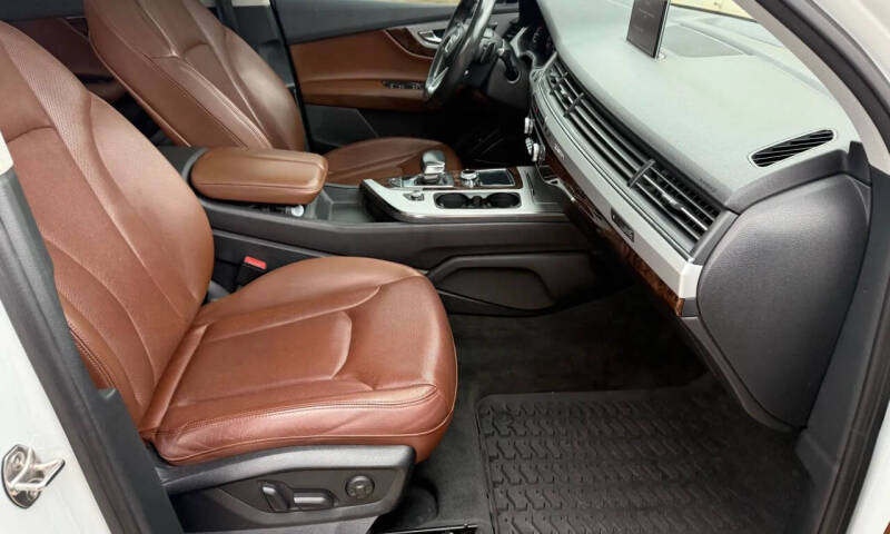 2018 Audi Q7 2.0T quattro Premium Plus