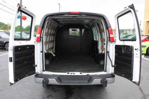 2023 GMC Savana 2500