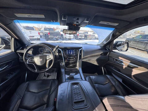 2017 Cadillac Escalade Platinum