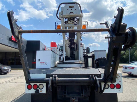 2015 Freightliner 108 SD