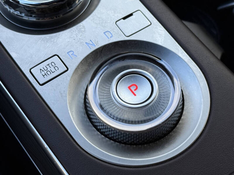 2022 Genesis GV70 2.5T Standard