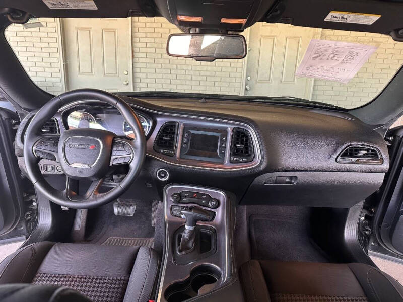 2017 Dodge Challenger SXT