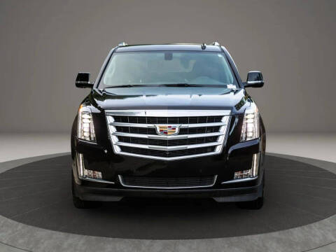 2018 Cadillac Escalade Standard