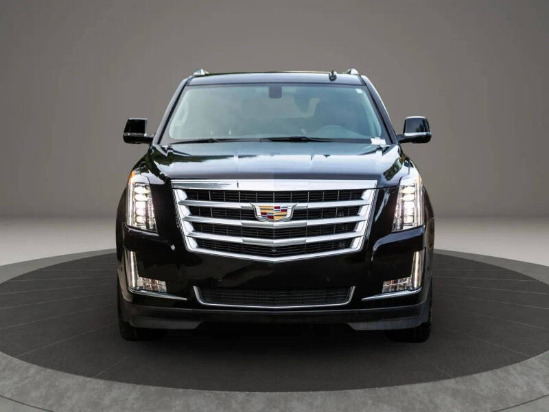 2018 Cadillac Escalade Standard