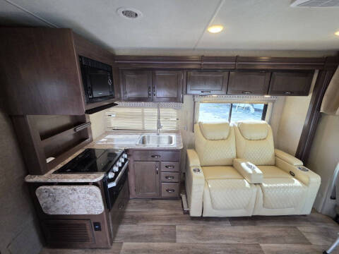 2020 Thor Motor Coach Freedom Elite