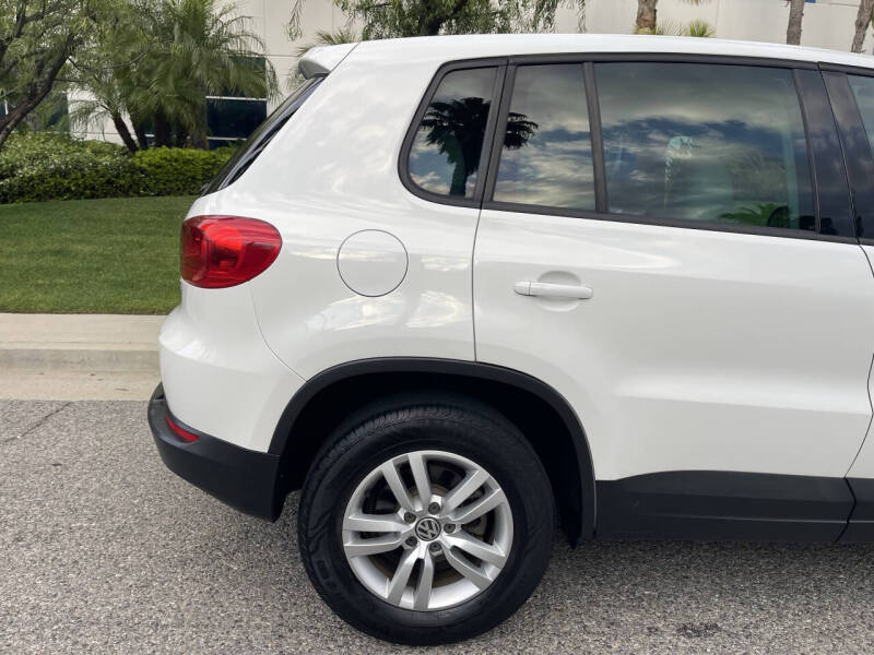 2012 Volkswagen Tiguan LE
