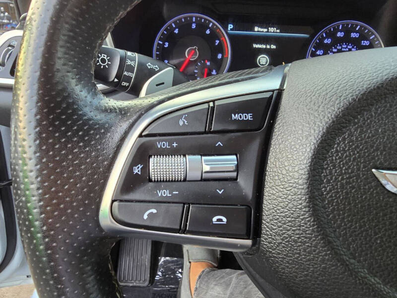 2020 Genesis G70 2.0T