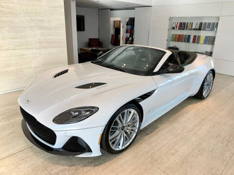 2020 Aston Martin DBS
