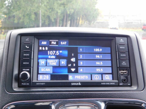 2016 Chrysler Town and Country Touring