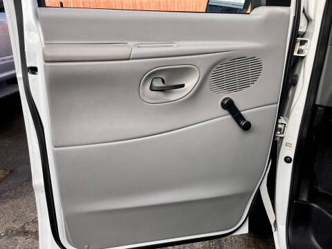 1999 Ford E-150 Chateau