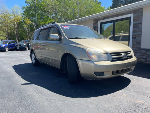 2006 Kia Sedona for sale at SELECT MOTOR CARS INC in Gainesville GA