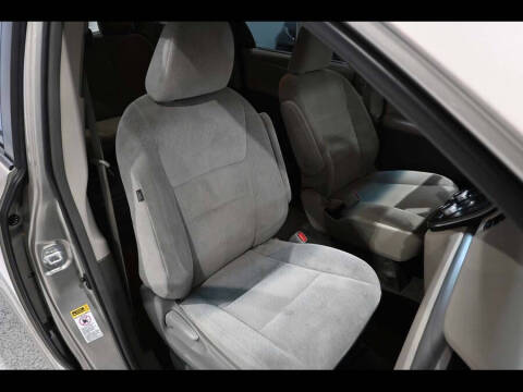 2015 Toyota Sienna LE Mobility 7-Passenger