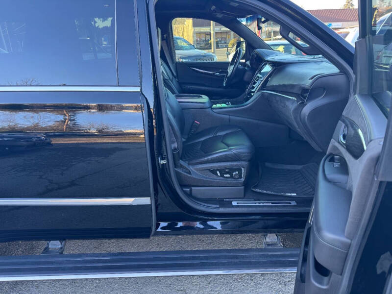 2016 Cadillac Escalade ESV Platinum