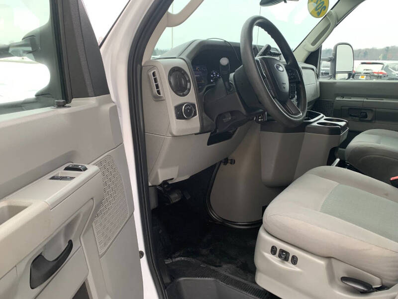 2021 Ford E-Series E-350 SD