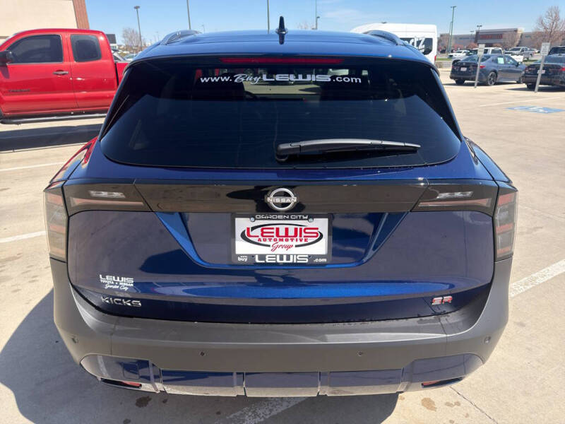 2026 Nissan Kicks SR
