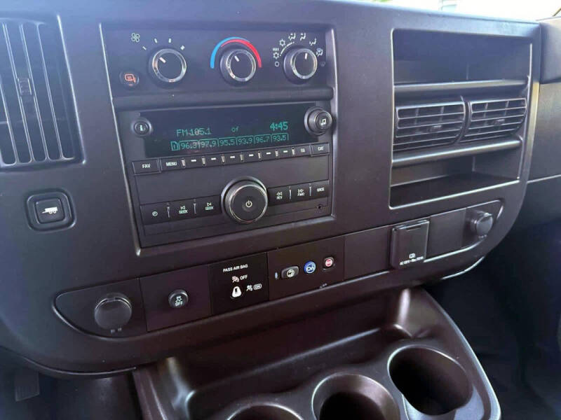 2023 GMC Savana 2500