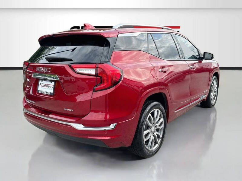2024 GMC Terrain Denali